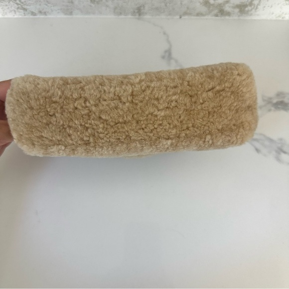 New Saint Laurent small Lou puffer genuine shearling clutch - Picture 9 of 11